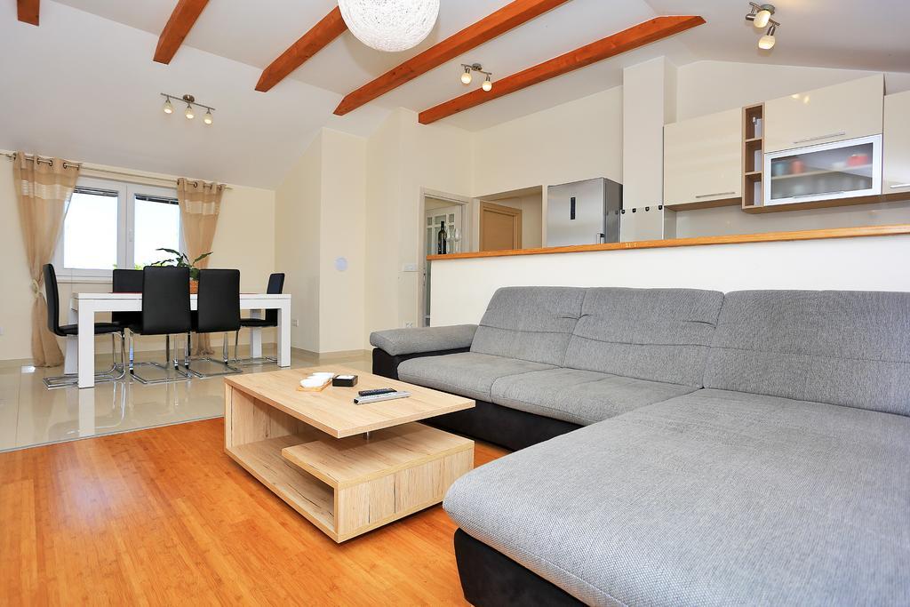 Apartment Pa Ve 穆泰尔岛 外观 照片