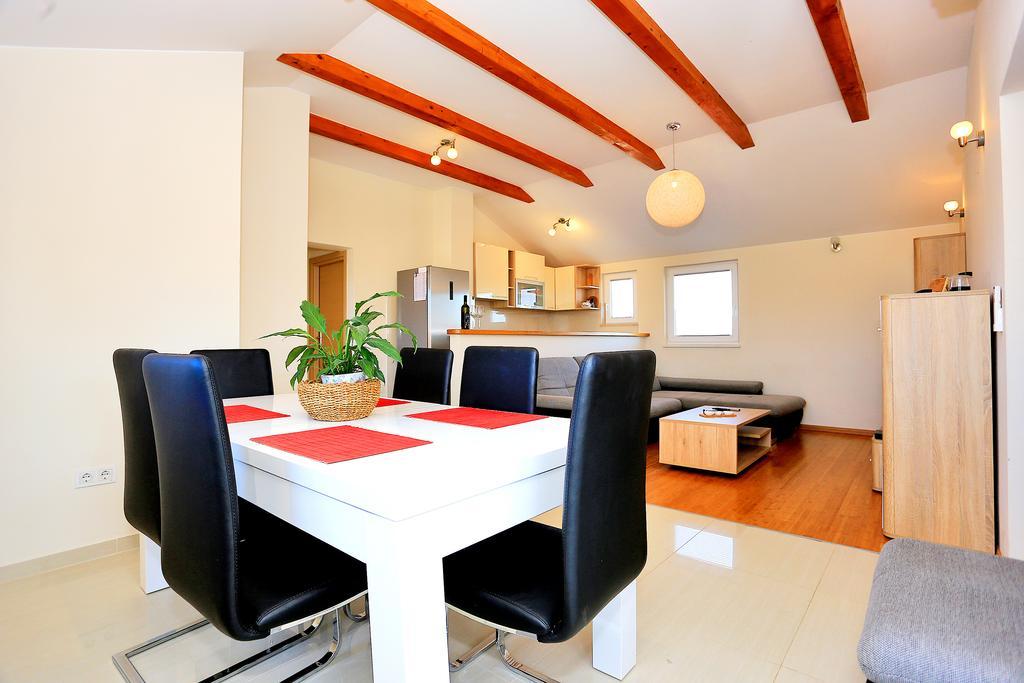 Apartment Pa Ve 穆泰尔岛 外观 照片
